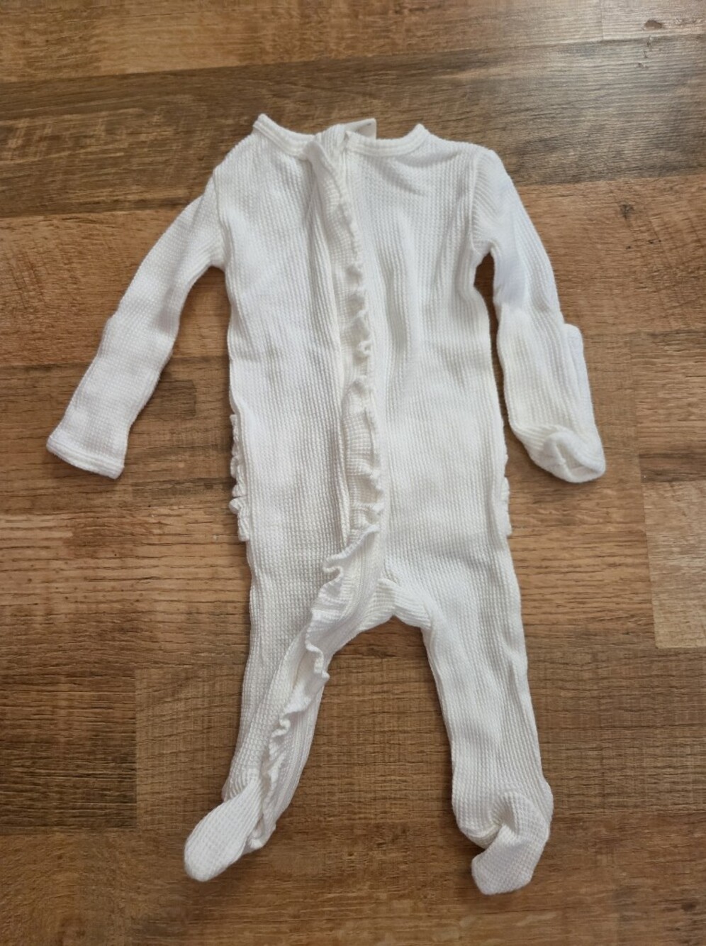 Spearmintlove Organic Waffle Ruffle Zip Footie White